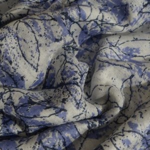 100% Viscose Blue and White Splash Art Scarf with Fringes - Picture 2 of 4